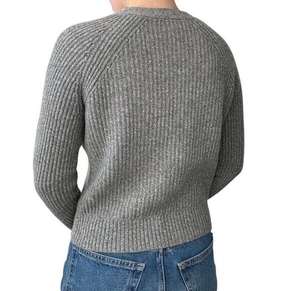 Ann Taylor NWOT Gray Ribbed 100% Cashmere Thick V Neck Cropped Cardigan Sz M - Picture 6 of 6